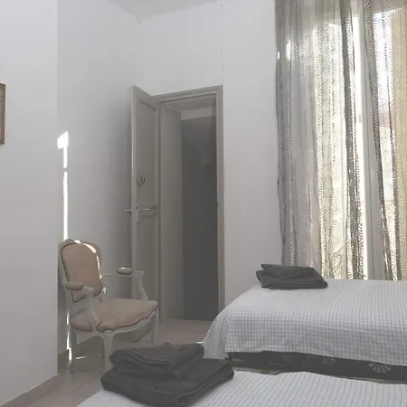 Belle Étape-Meublé de Tourisme 3 étoiles -Résidence Les Logis de Béziers-Garage optionnel-Cœur de ville-Plages à 16km ! Appartamento