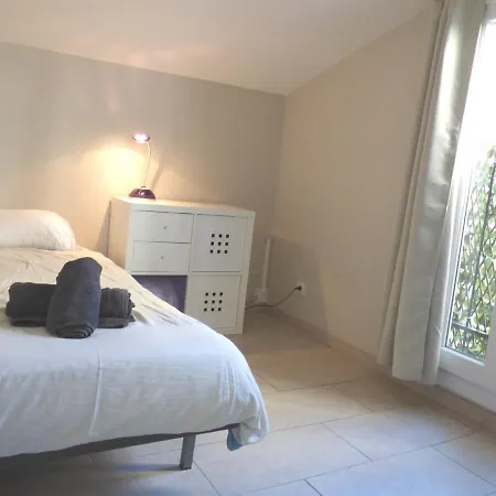 Belle Étape-Meublé de Tourisme 3 étoiles -Résidence Les Logis de Béziers-Garage optionnel-Cœur de ville-Plages à 16km ! Appartamento
